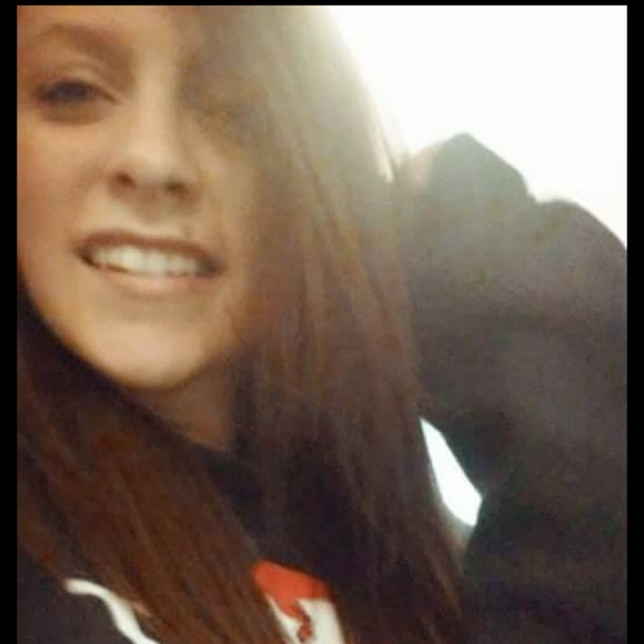 Meet your Posher, Makenzie - Picture 1 of 1